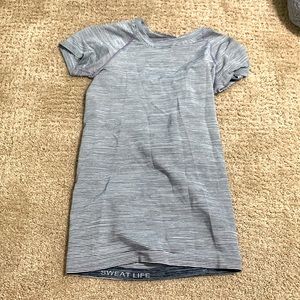 black and white striped lululemon swiftly tech size: 2